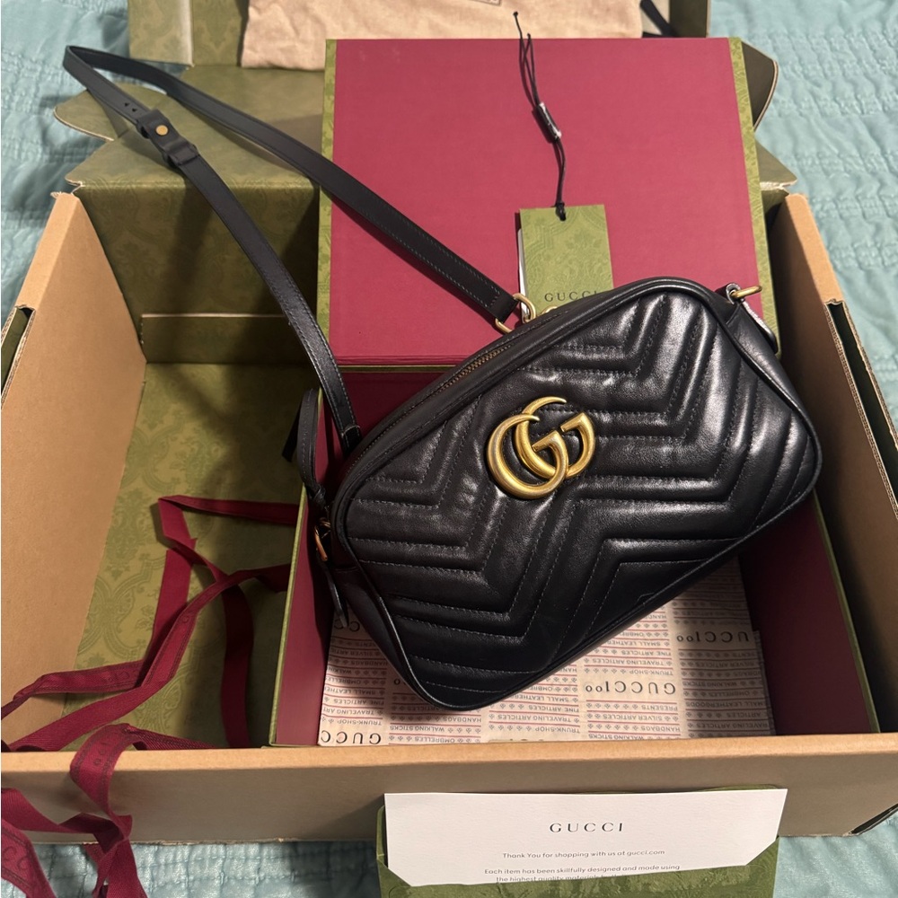Gucci Black Chevron Leather Crossbody Bag